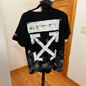 Off white t shirt size L